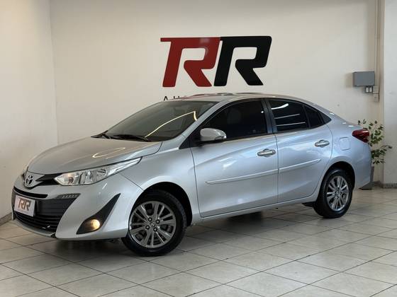 TOYOTA YARIS 1.5 16V FLEX SEDAN XL PLUS CONNECT MULTIDRIVE TOYOTA YARIS 1.5 16V FLEX SEDAN XL PLUS CONNECT MULTIDRIVE